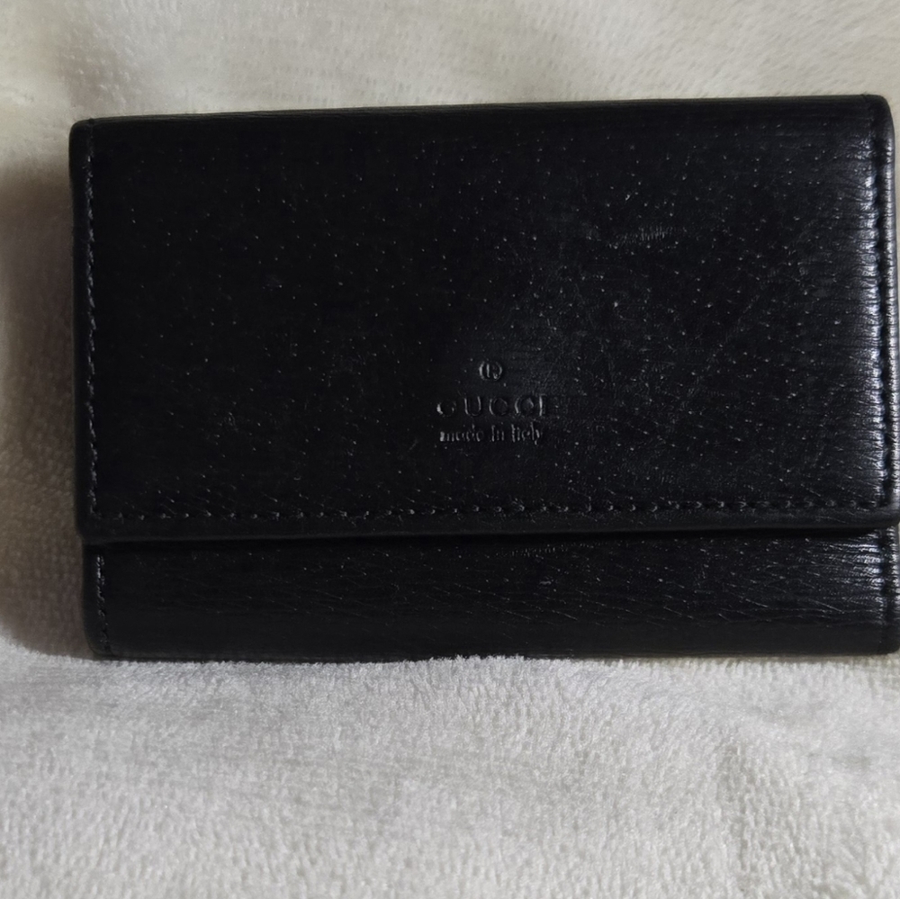 💯 Authentic Gucci 6 Key Holder